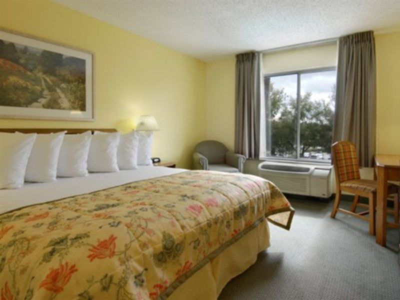 เรด รูฟ พลัส+ ออร์แลนโด - คอนเวนชั่น เซนเตอร์ / อินเตอร์เนชั่นแนล ไดรฟ์ Hotel Williamsburg ภายนอก รูปภาพ