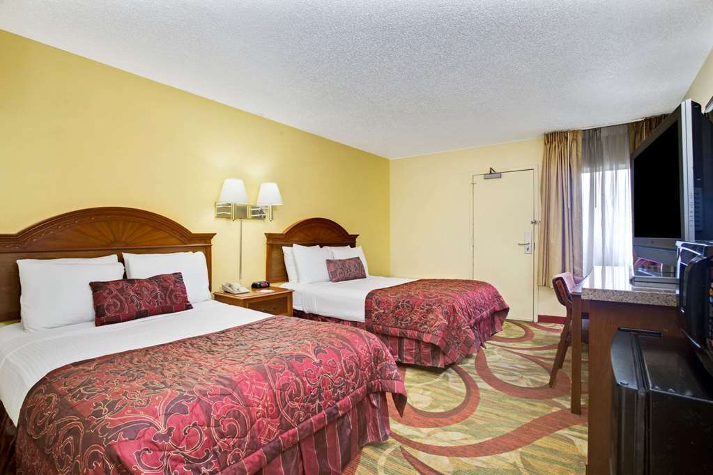 เรด รูฟ พลัส+ ออร์แลนโด - คอนเวนชั่น เซนเตอร์ / อินเตอร์เนชั่นแนล ไดรฟ์ Hotel Williamsburg ห้อง รูปภาพ